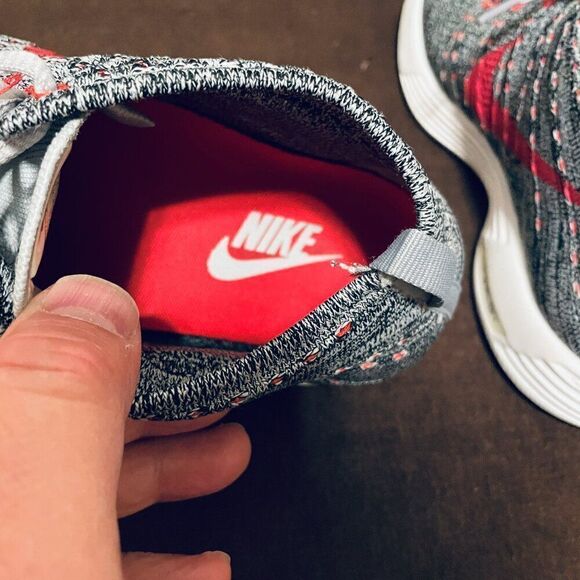 Nike Nike Lunar Flyknit Chukka 554969-001 Wolf Grey Red Size 9.5 US 43 EUR 8.5 - Picture 7 of 13